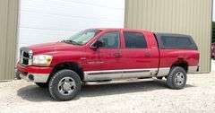 2006 Dodge Ram 1500 mega cab 4x4 pickup