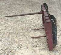 Pin on bale spear for loader w/ adjustable brackets