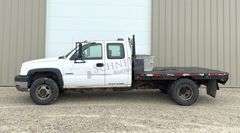 2003 Chevrolet 3500 extended cab 4x4 flatbed