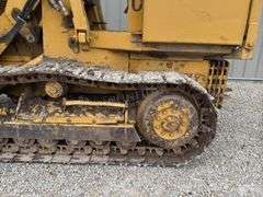 John Deere 555G crawler loader