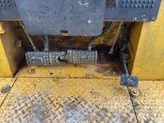 John Deere 555G crawler loader
