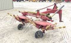 New Holland 254 3-point tedder rake