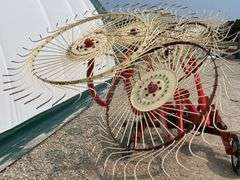 Durabilt 8 wheel V hay rake