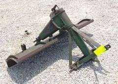 John Deere 6' 3-point grader blade