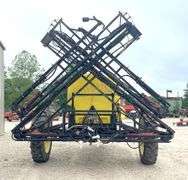 B&B 1,000 gallon pull type sprayer