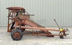 Allis Chalmers roto-baler small round baler