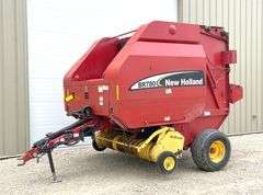 New Holland BR780 round baler
