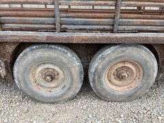 1992 Coose 20' gooseneck stock trailer
