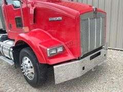 2007 Kenworth T800 tandem axle truck tractor