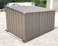 6'x8' steel skid mounted livestock shelter