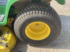 John Deere LX280 riding mower