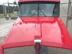 2007 Kenworth T800 tandem axle truck tractor