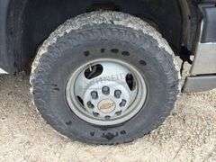 2003 Chevrolet 3500 extended cab 4x4 flatbed