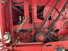 New Holland BR780 round baler