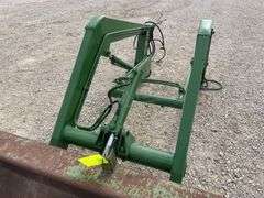 John Deere model 48 loader off of 4020