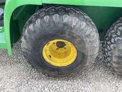 John Deere Gator 6x4 UTV
