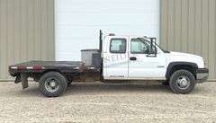 2003 Chevrolet 3500 extended cab 4x4 flatbed
