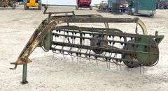 John Deere 894A side delivery hay rake