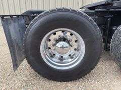 2007 Kenworth T800 tandem axle truck tractor