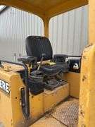 John Deere 555G crawler loader