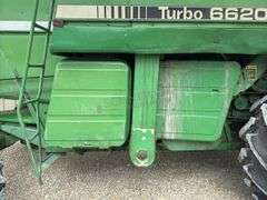 John Deere 6620 Turbo combine