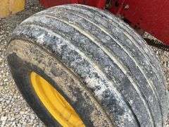New Holland BR780 round baler