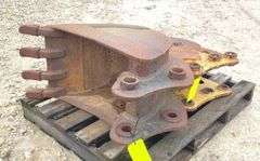 12" & 18" excavator buckets