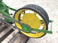 Custom John Deere 1-row 3-point corn planter