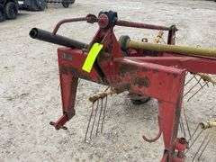 New Holland 254 3-point tedder rake