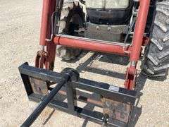 2004 Case IH JX75 tractor w/ loader