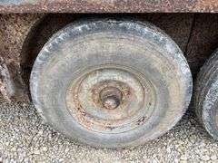 1992 Coose 20' gooseneck stock trailer