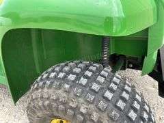 John Deere Gator 6x4 UTV