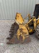 John Deere 555G crawler loader