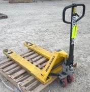 Total Source TSB5500 5,500 lb. pallet jack