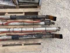 2 electric drive hydraulic pumps w/ tank & cylinders