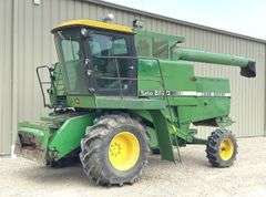 John Deere 6620 Turbo combine