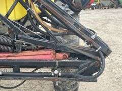 B&B 1,000 gallon pull type sprayer