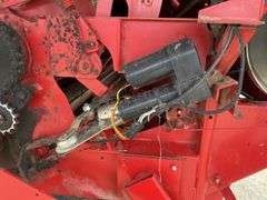 New Holland BR780 round baler