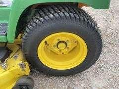 John Deere 335 riding mower