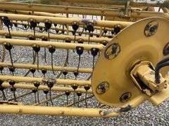Vermeer R-23A V-hay rake