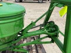 Custom John Deere 1-row 3-point corn planter