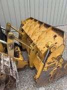 John Deere 555G crawler loader