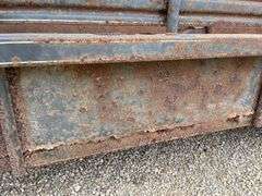 1992 Coose 20' gooseneck stock trailer