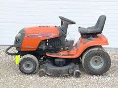 Husqvarna YTH1542XP riding mower