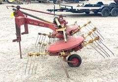 New Holland 254 3-point tedder rake
