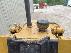 John Deere 555G crawler loader