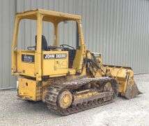 John Deere 555G crawler loader
