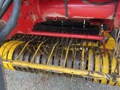 New Holland BR780 round baler