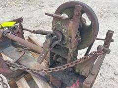 International 7' sickle mower for 2-point fast hitch