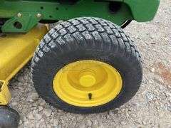 John Deere 335 riding mower